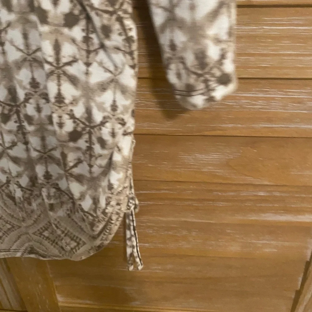 Ruby Rd. Beige and Brown Patterned Top - Picture 4 of 8